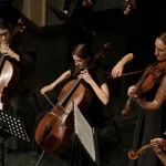 Combien de notes peut contenir une symphonie classique en moyenne ?